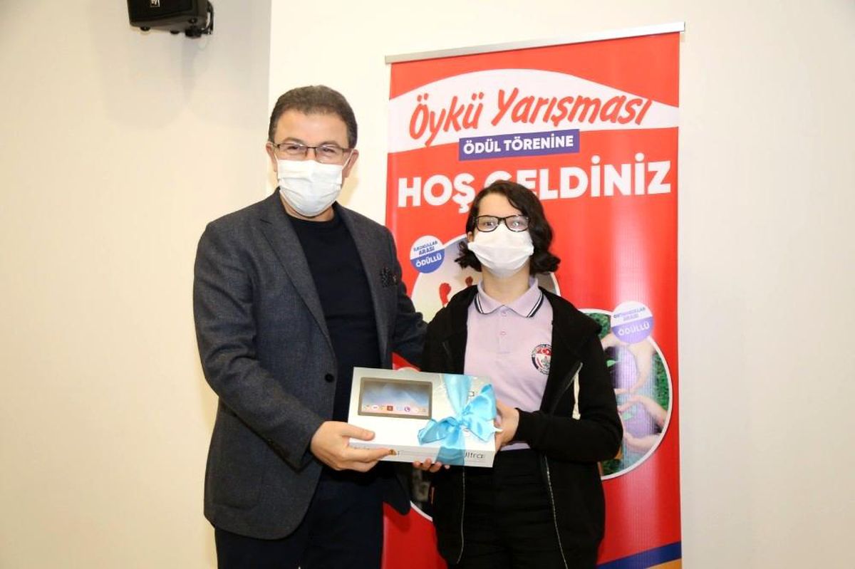 Eyüpsultan\'da düzenlenen öykü yarışmasında ödüller sahiplerini buldu