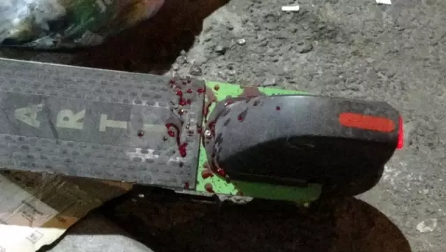 İzmir'de hurdacılar arasında bölge paylaşım kavgası kamerada İzmir'de hurdacılar arasında bölge paylaşım kavgası kamerada