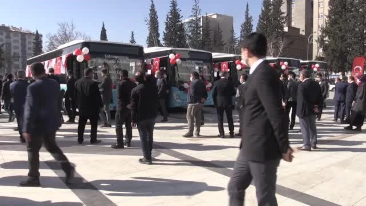 KAHRAMANMARAŞ - Büyükşehir Belediyesi araç filosuna 5 yeni otobüs kattı