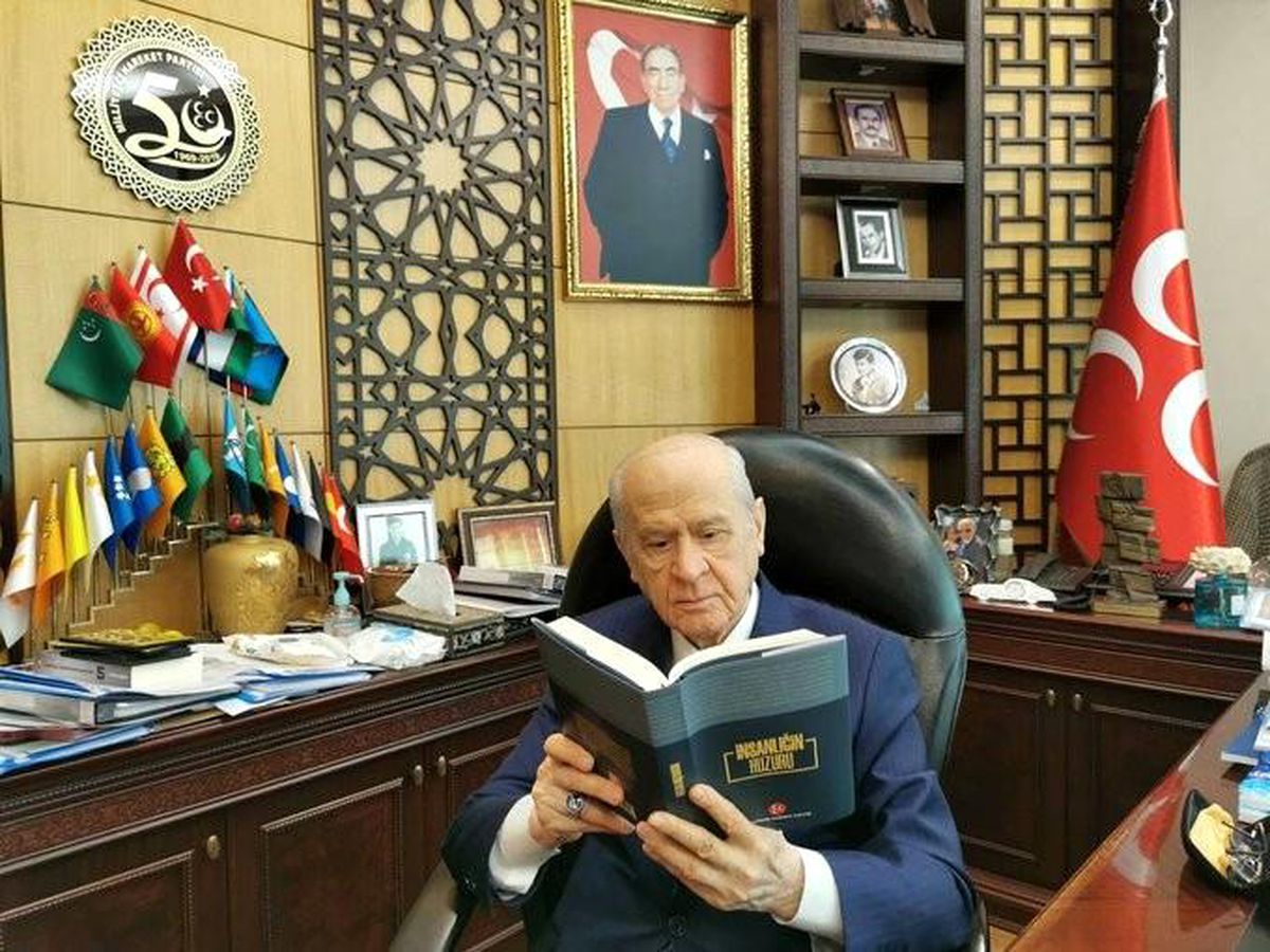MHP\'den "İnsanlığın Huzuru Projesi"