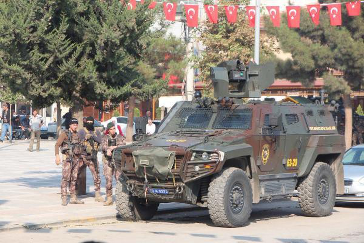 Şanlıurfa\'da etkinlikler bir ay süreyle yasaklandı