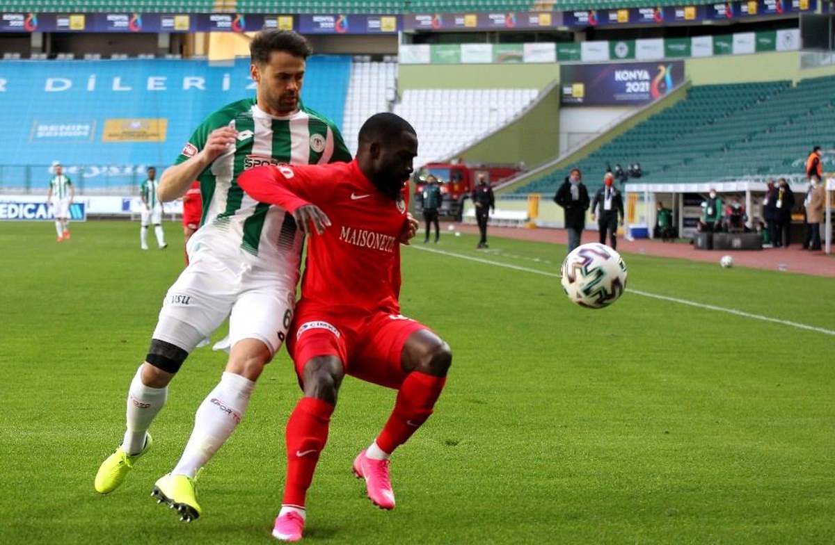 Süper Lig: Konyaspor: 0 Gaziantep FK: 0 (İlk yarı)