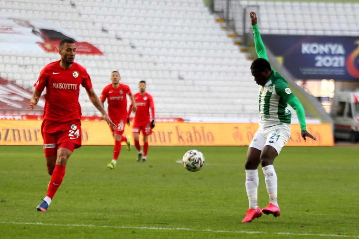 Konyaspor, sahasında Gaziantep Futbol Kulübü ile 0-0 berabere kaldı
