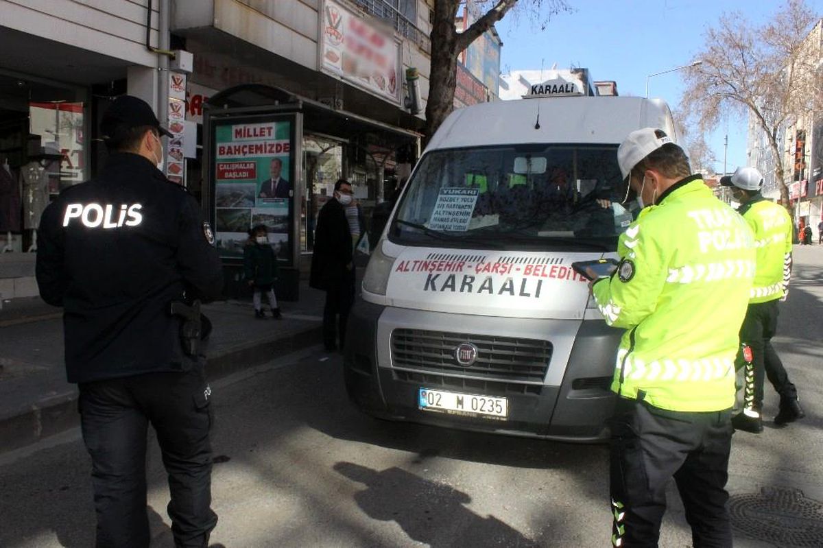 Son dakika haber: Yolcu otobüslerinde korona denetimi yapıldı
