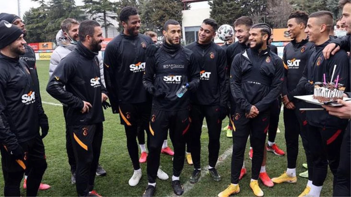 Younes Belhanda\'nın Instagram paylaşımı takımdan ayrılacağına yönelik iddiaları güçlendirdi