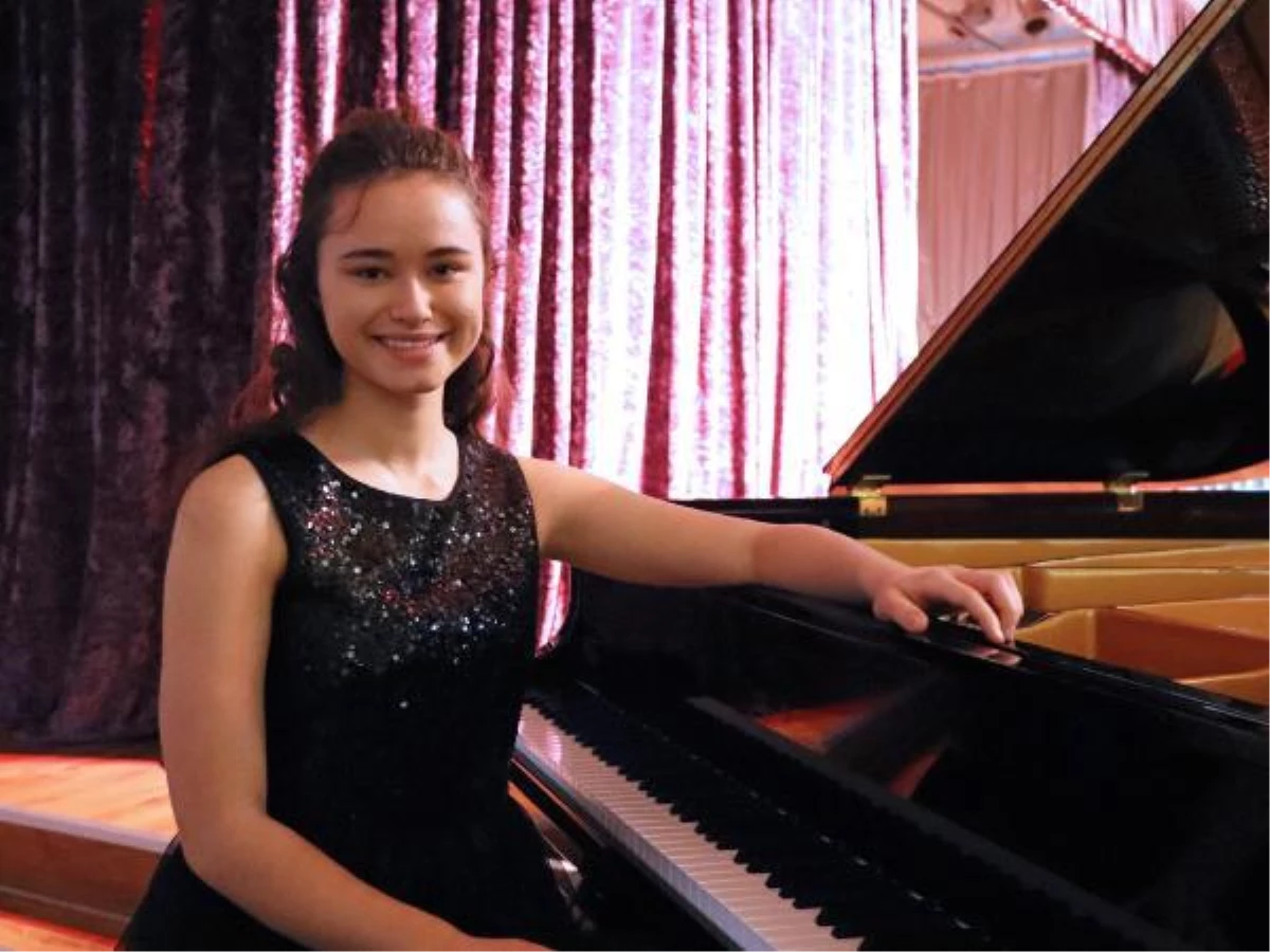 15 yaşındaki Nehir, Almanya\'nın saygın müzik okuluna kabul edildi