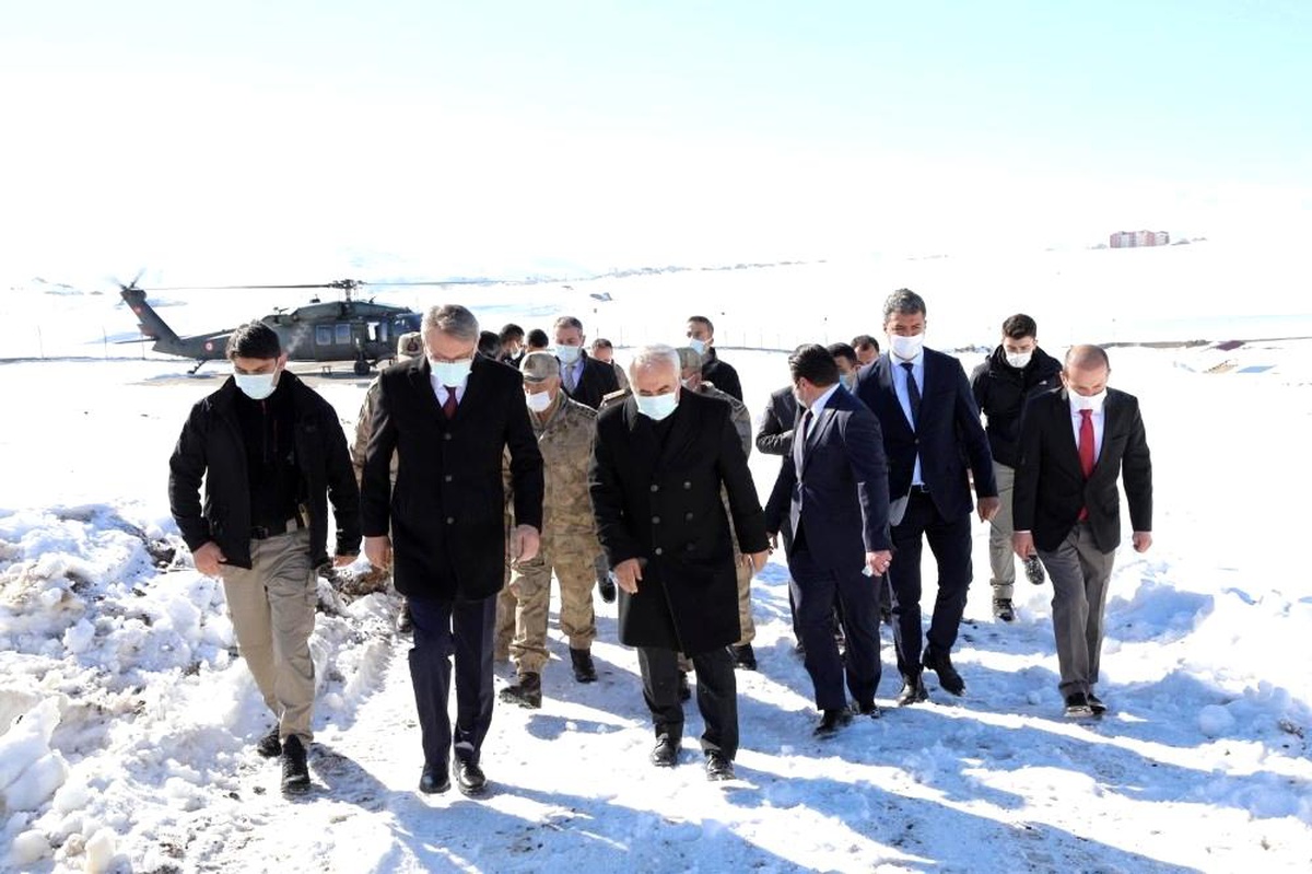 Bakan Yardımcısı Ersoy ve Jandarma Komutanı Çetin\'den Bingöl\'e ziyaret