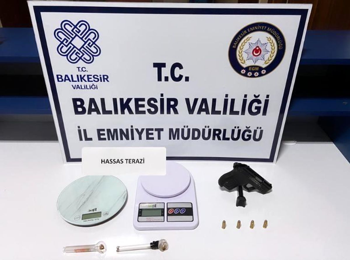 Balıkesir\'de 17 şahsa uyuşturucu operasyonu