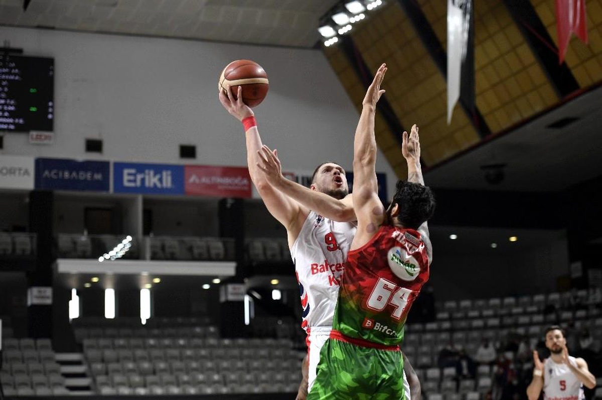 Basketbol Süper Ligi: Bahçeşehir Koleji: 83 Pınar Karşıyaka: 96
