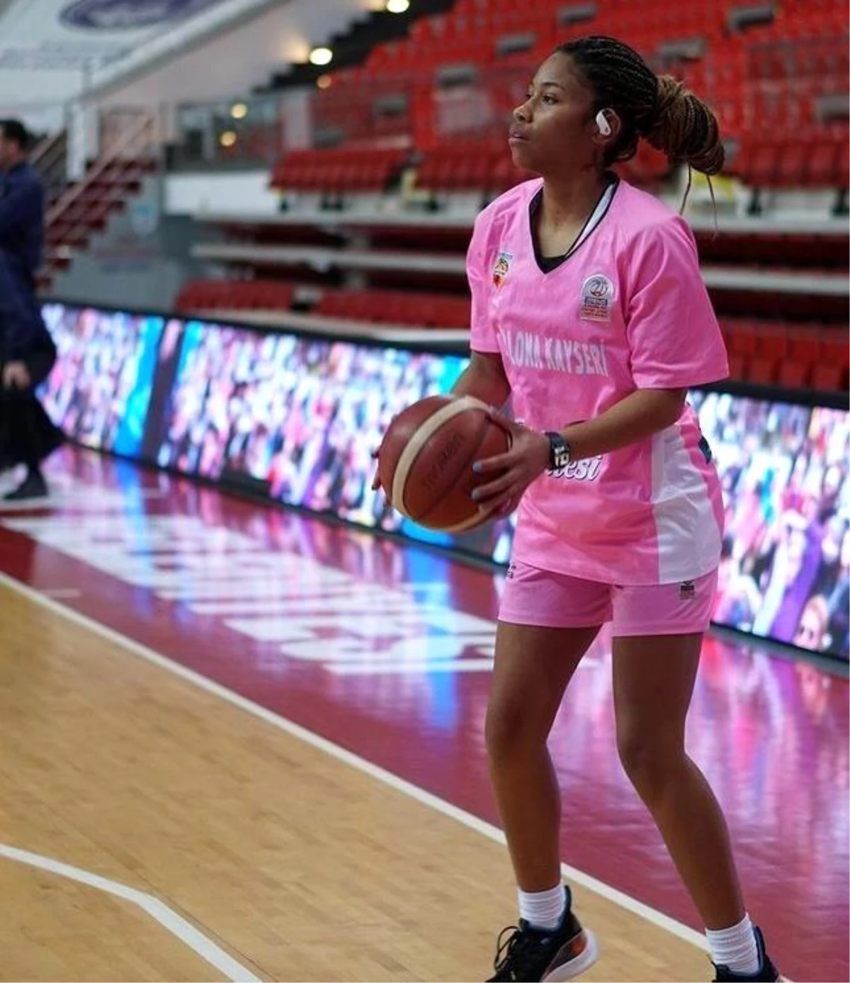 Bellona Kayseri Basketbol\'da 4 oyuncu çift haneli sayılara ulaştı