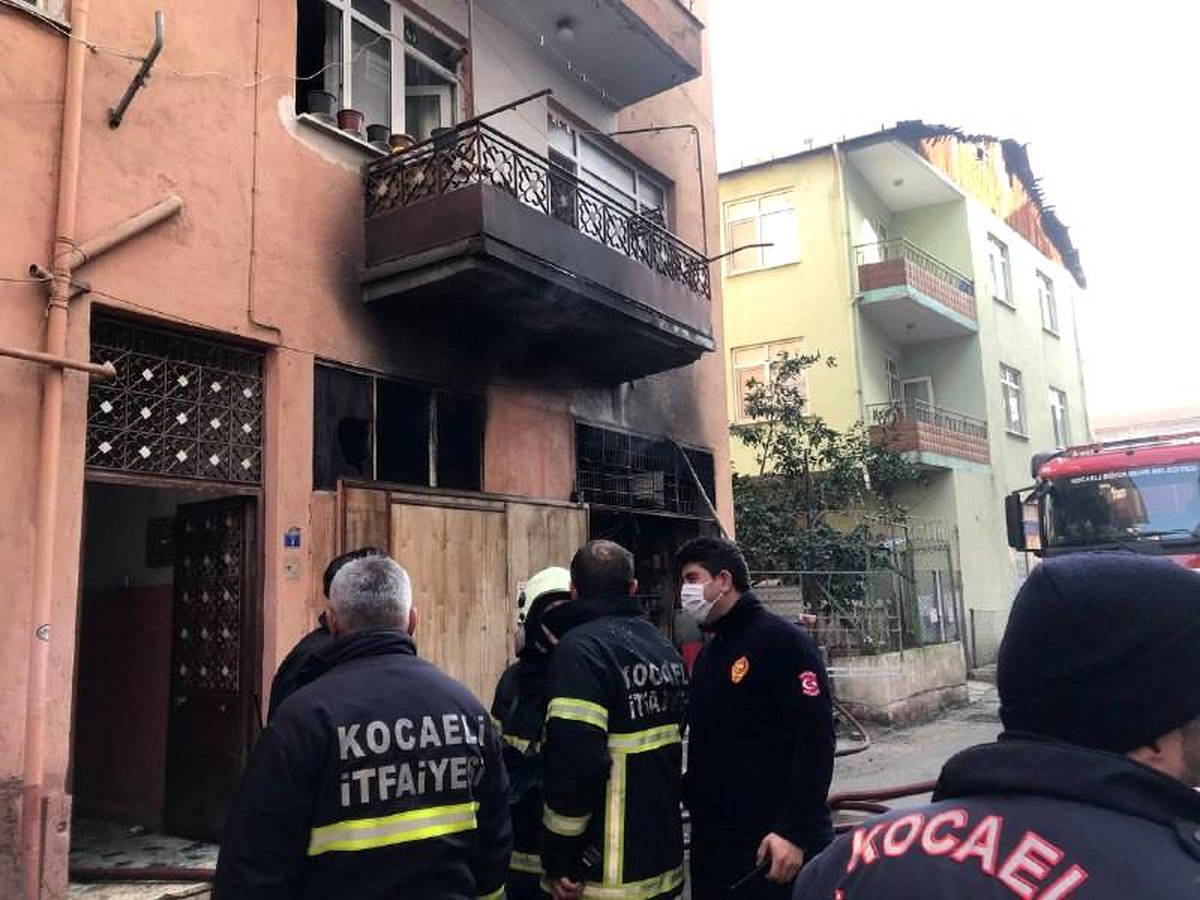 Son dakika haber | Bina deposunda çıkan yangında 1 kişi dumandan etkilendi