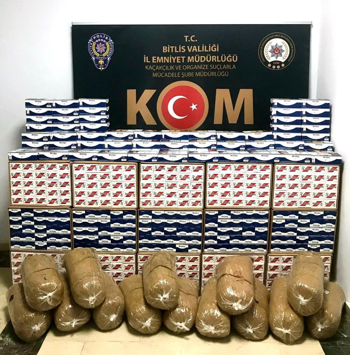 Bitlis\'te kaçak tütün ve boş makaron ele geçirildi