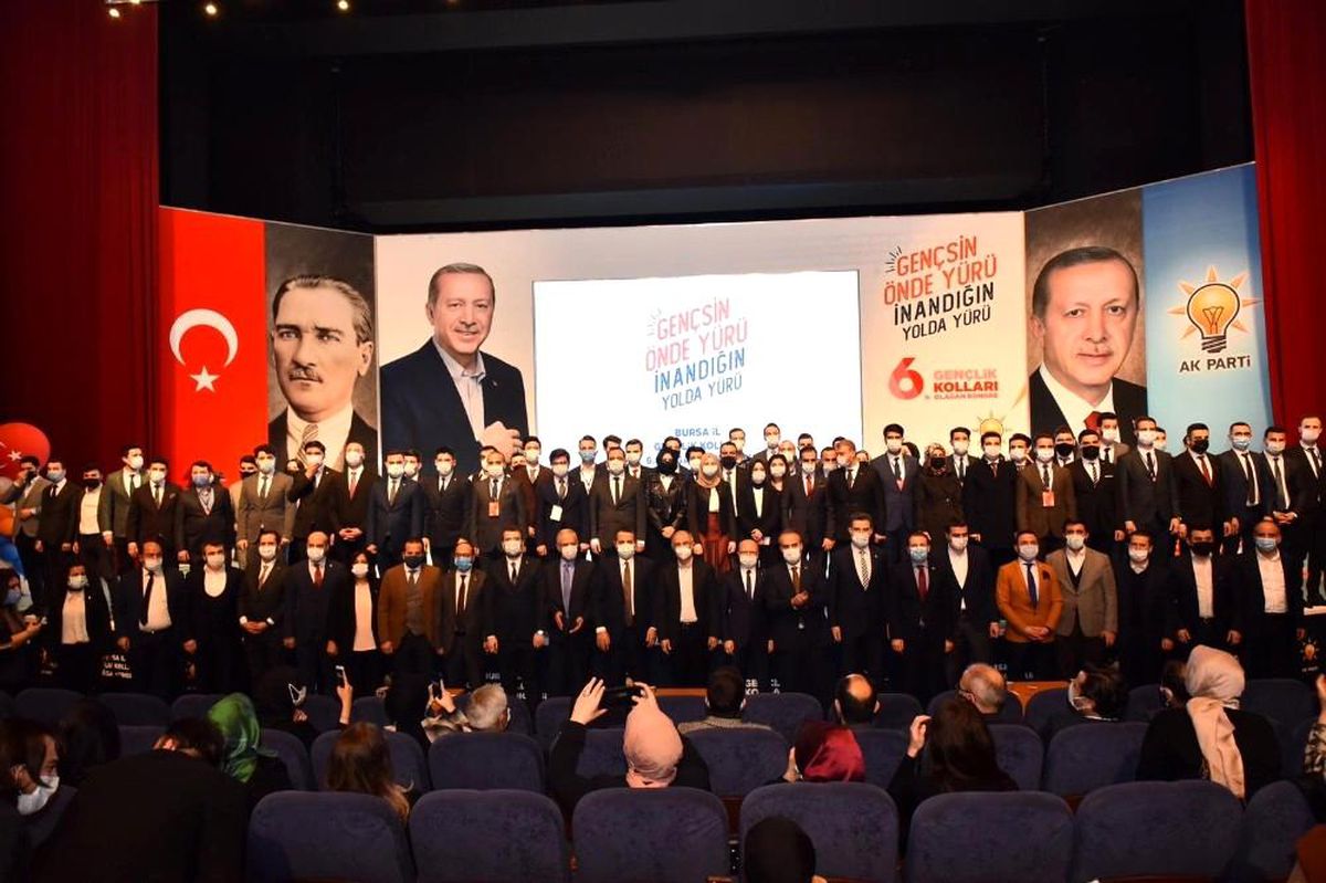 Bursalı gençler başkanını seçti