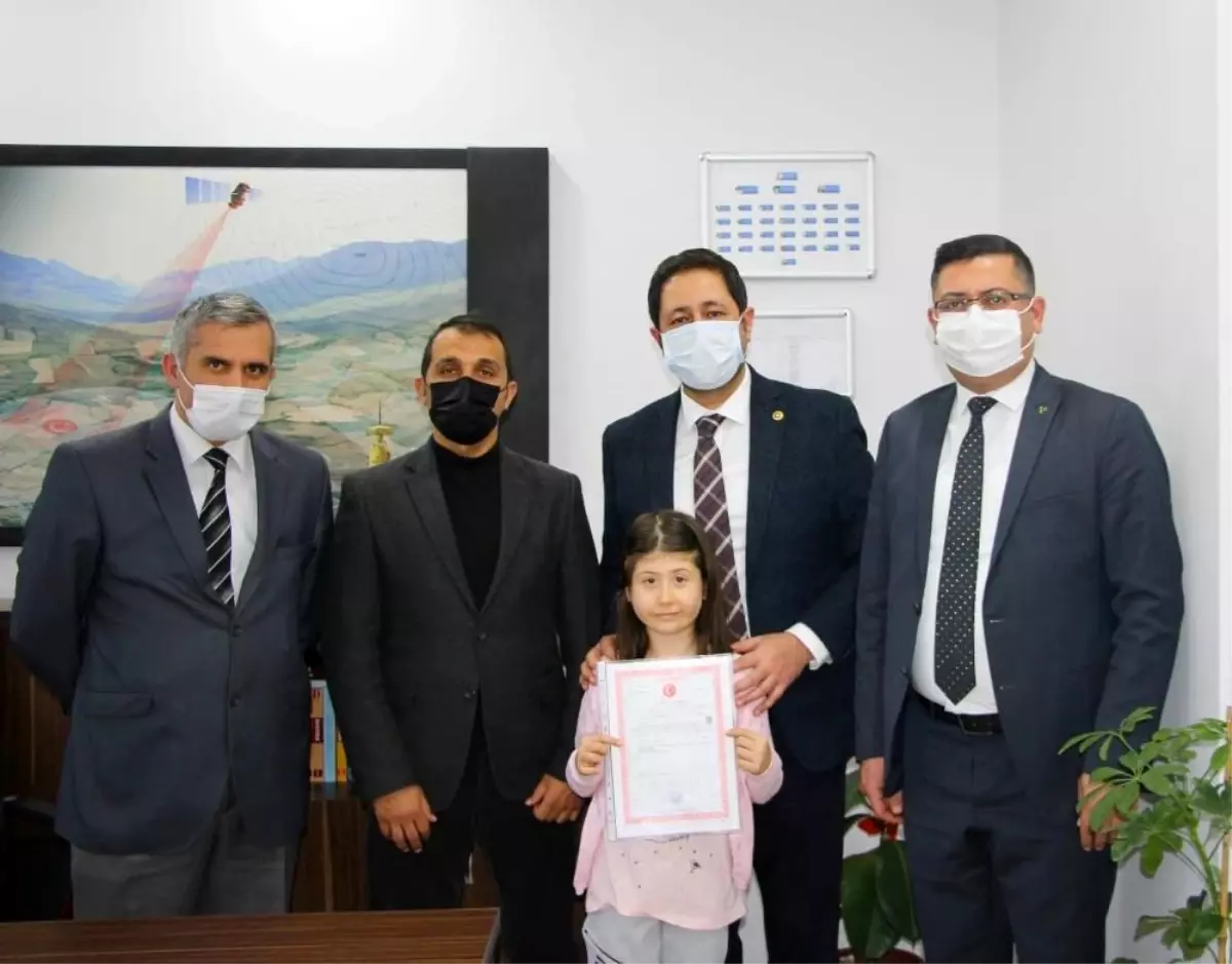 Son dakika haberi: Kazada ölen polisin kızına ev hediye edildi