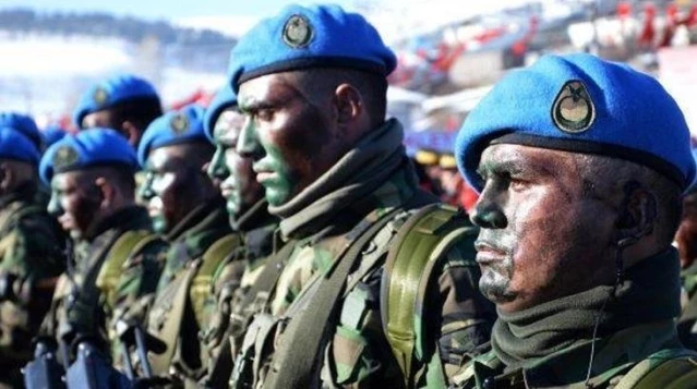 NATO'dan TSK'ya "Mavi Bereli" övgüsü: Seçkin piyadeler - Son Dakika