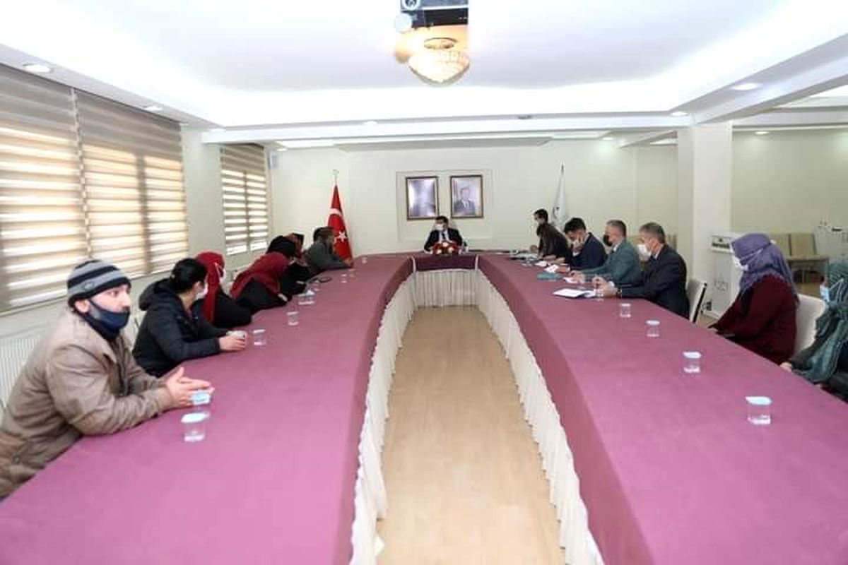 Vali Sarıibrahim, vatandaşların talep ve şikayetlerini dinledi