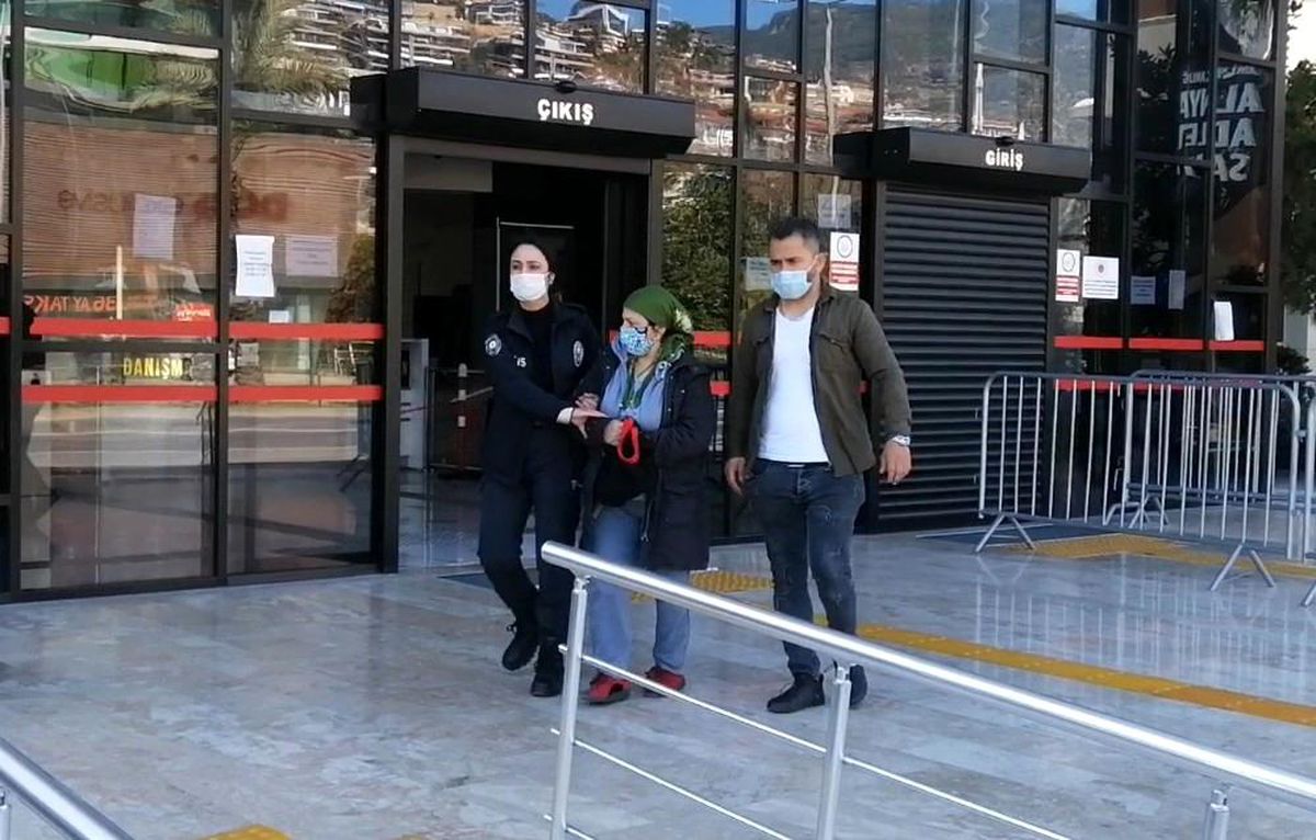 Aranırken polise yakalanıp bir de sahte kimlik gösterdi