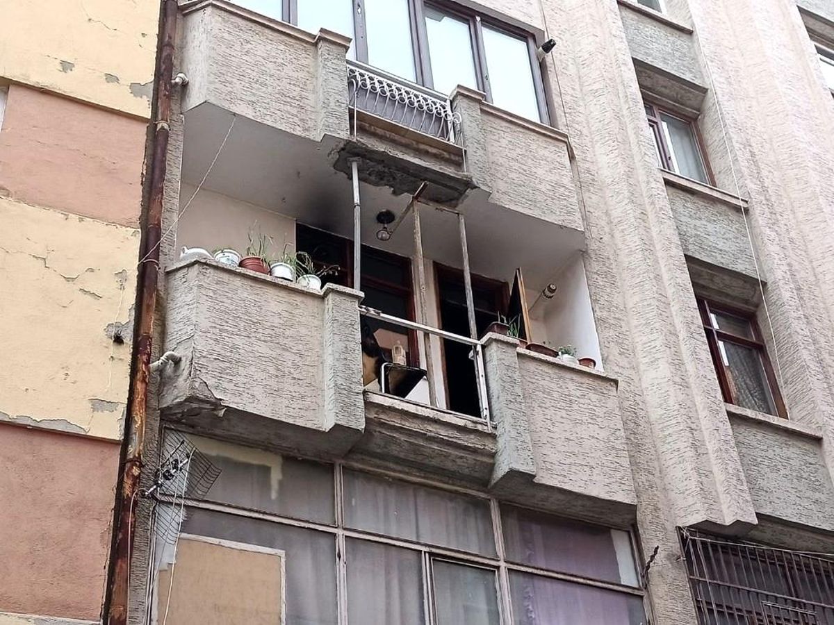 Son dakika haberleri... Balıkesir\'de mutfakta çıkan yangın paniğe neden oldu