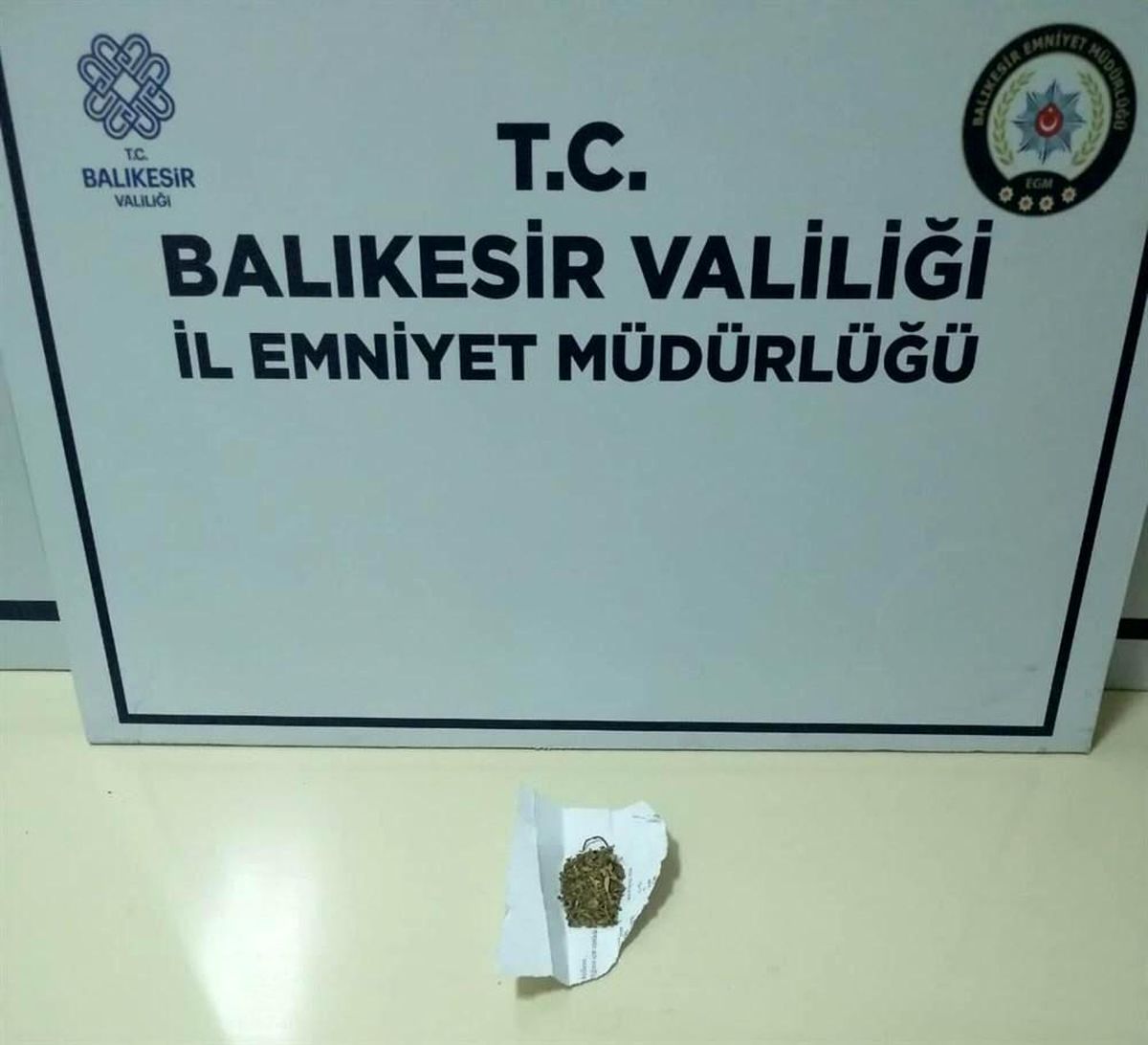 Balıkesir\'de uyuşturucu operasyonlarında 17 kişi yakalandı