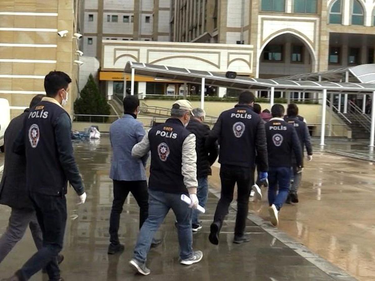 Antalya\'da bilişim suçlarından hapis cezasına çarptırılan 4 hükümlü yakalandı