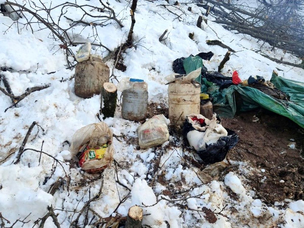 Bitlis\'te terör örgütüne ait gıda ve yaşam malzemesi ele geçirildi