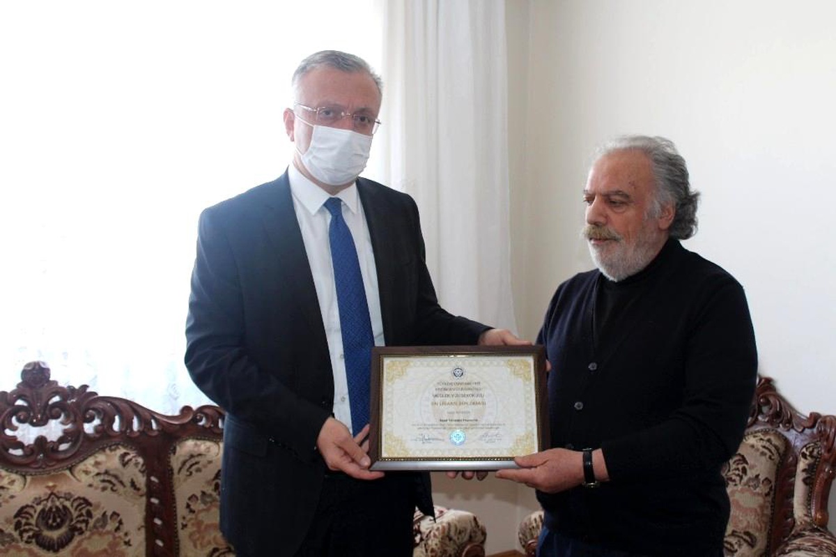 Gara şehidinin diploması ailesine verildi
