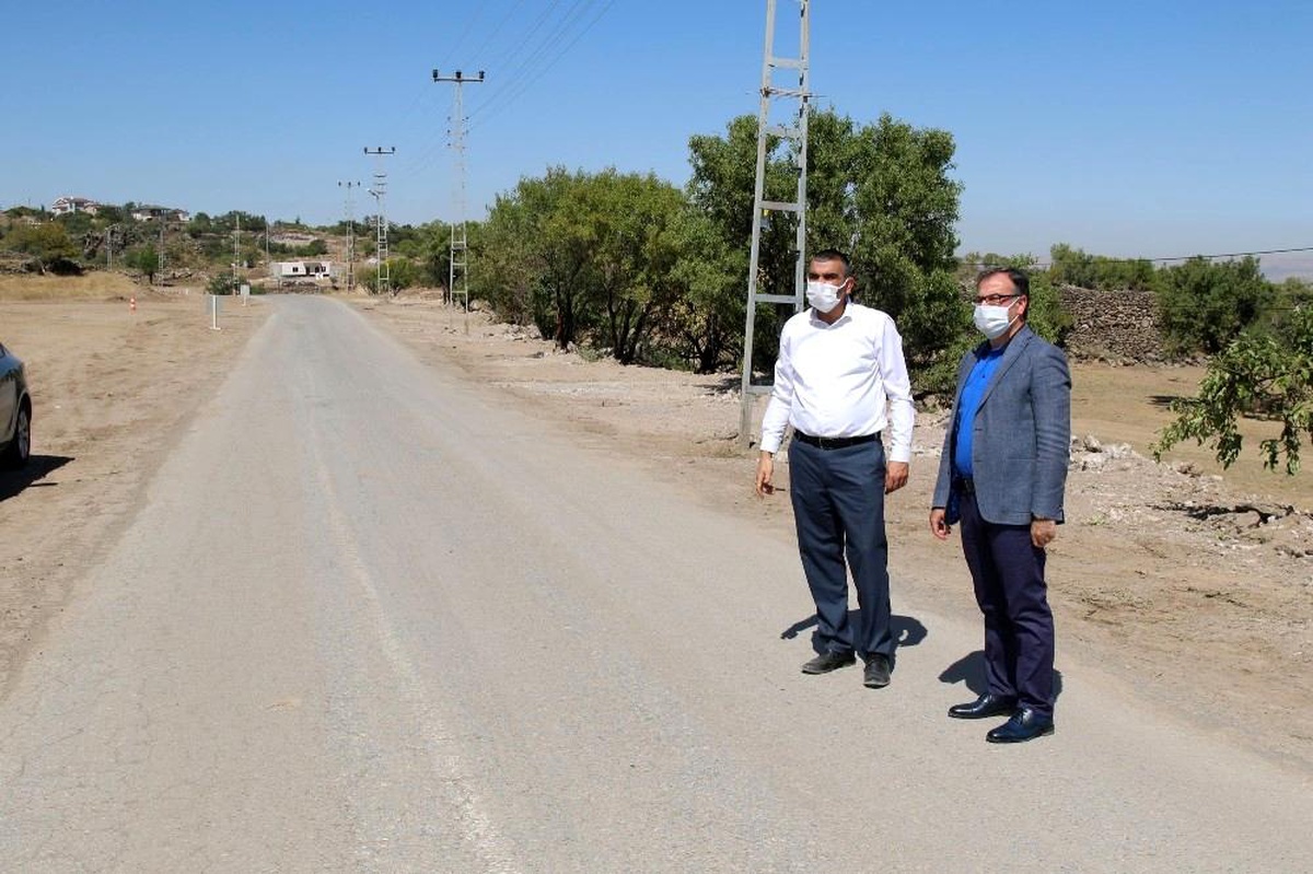 Hacılar\'da yol ve alt yapı çalışmaları devam ediyor