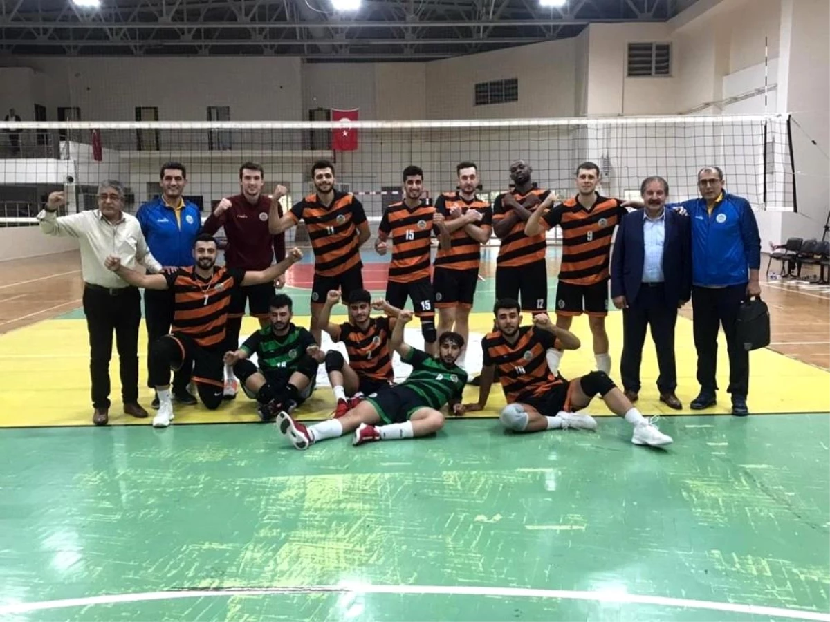 Malatya Büyükşehir Belediyespor Voleybol takımı 3-0 ile güldü