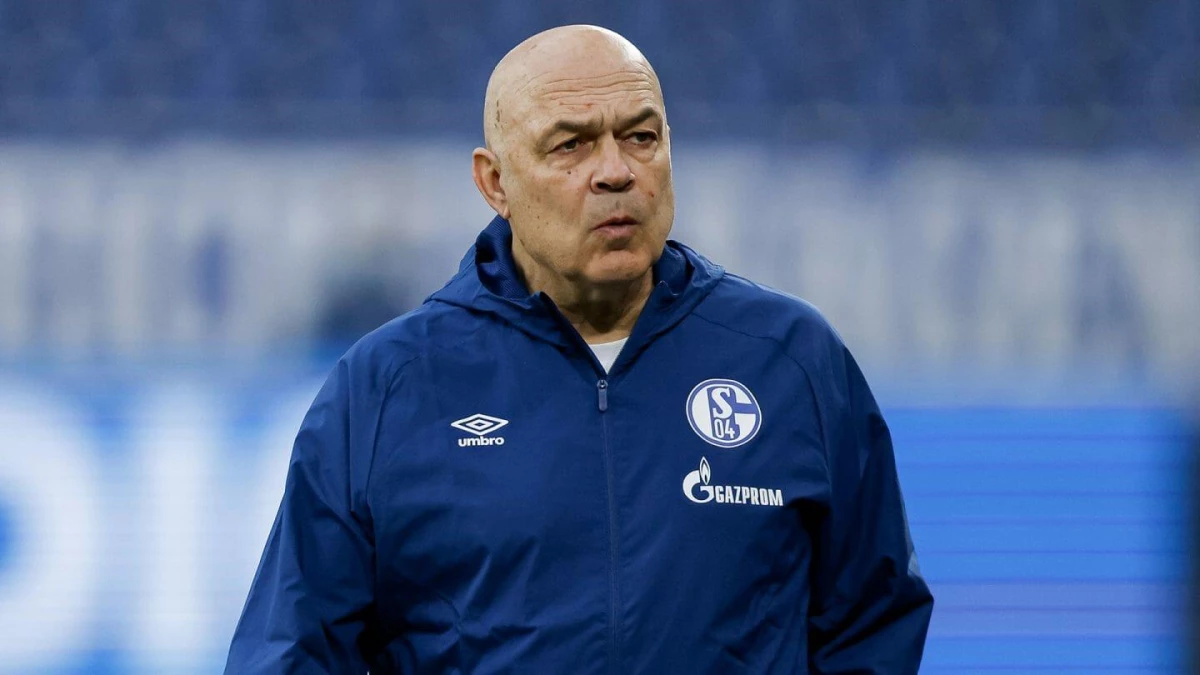 Schalke 04, kötü sonuçların ardından 3 kişinin görevine son verdi! 4. kez hoca değiştirdiler