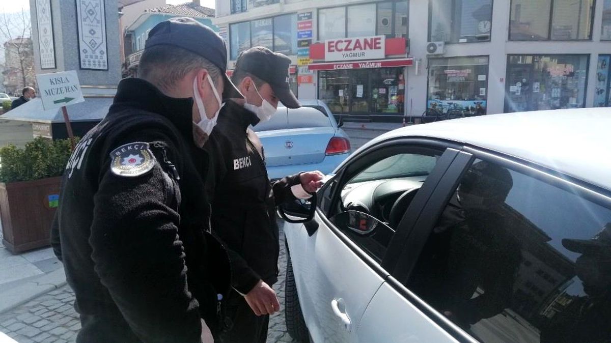 Sındırgı\'da hafta sonu yasaklarına sıkı denetim