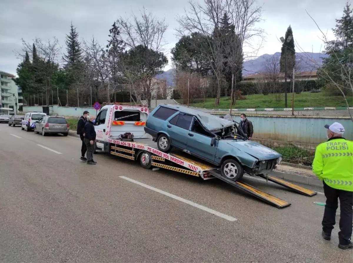 Takla atan araçtan sağ çıktı