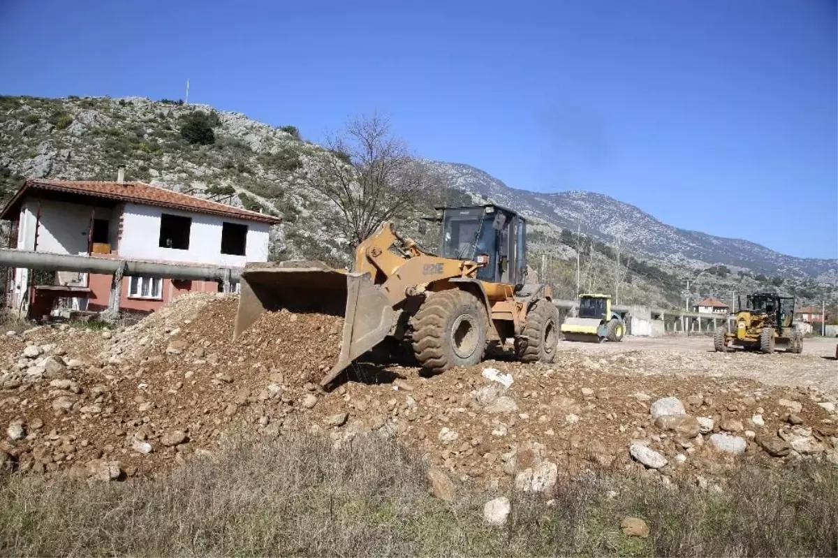 Çığlık Mahallesi\'ne 25 metrelik yeni yol