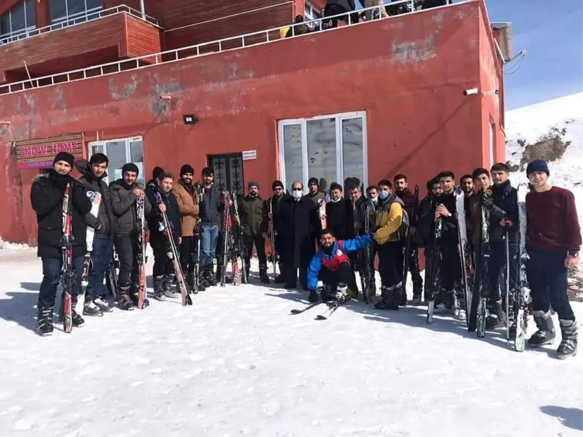 Hakkari\'de "Gençliğe Değer" projesi