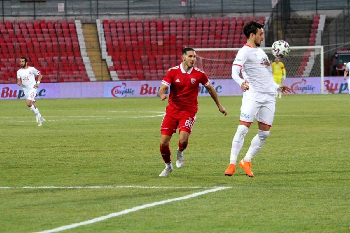 TFF 1. Lig: Balıkesirspor: 0 Ankaraspor: 2 (İlk yarı sonucu)