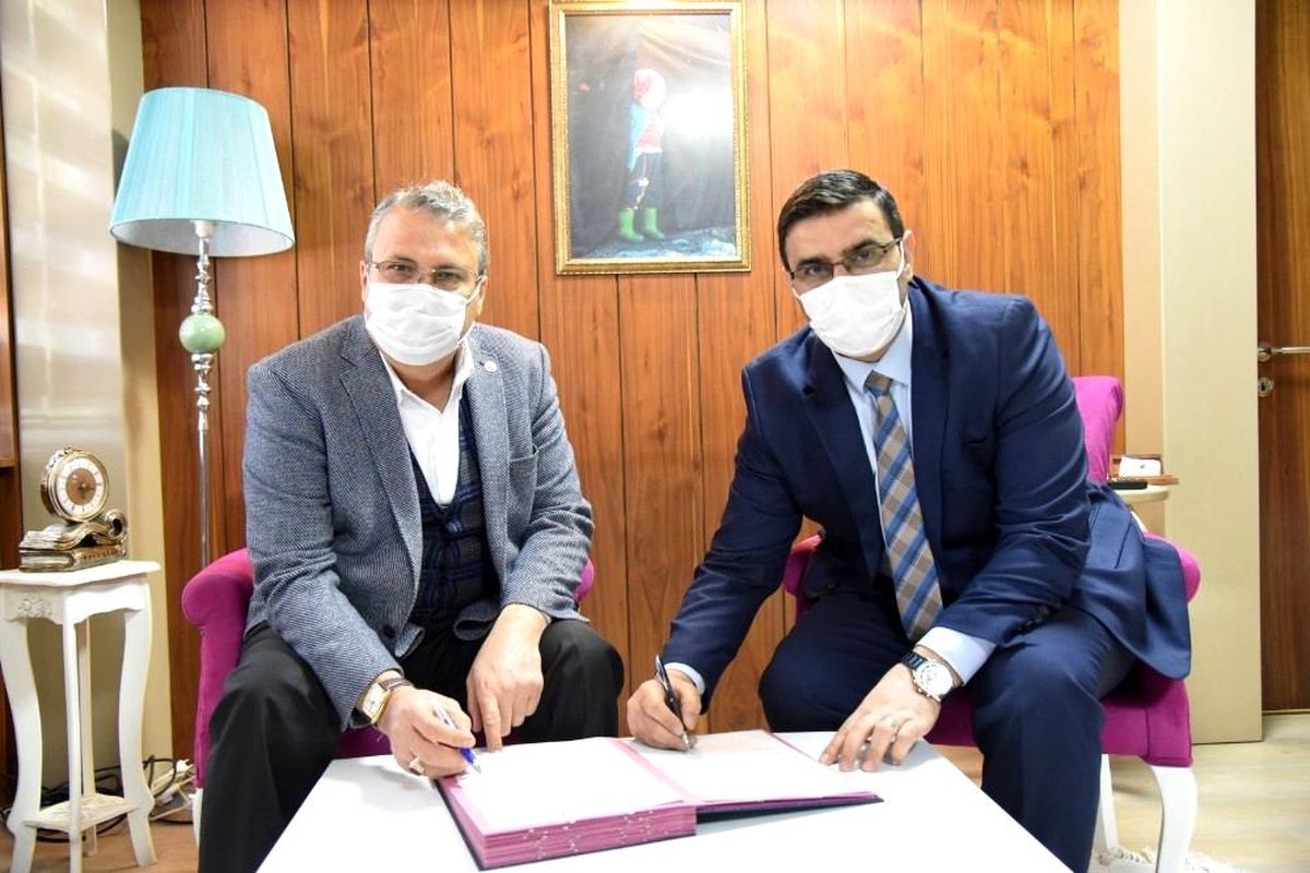 Yunusemre Belediyesinde kadrolu işçileri sevindiren imza