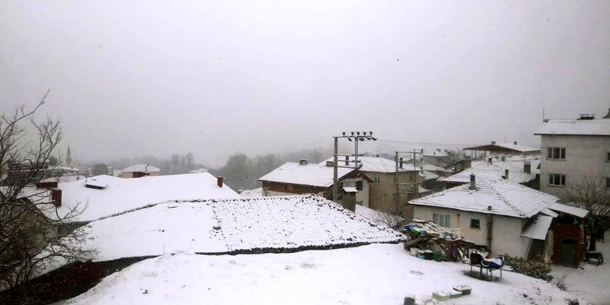 Bursa\'nın dağ yöresi beyaza büründü