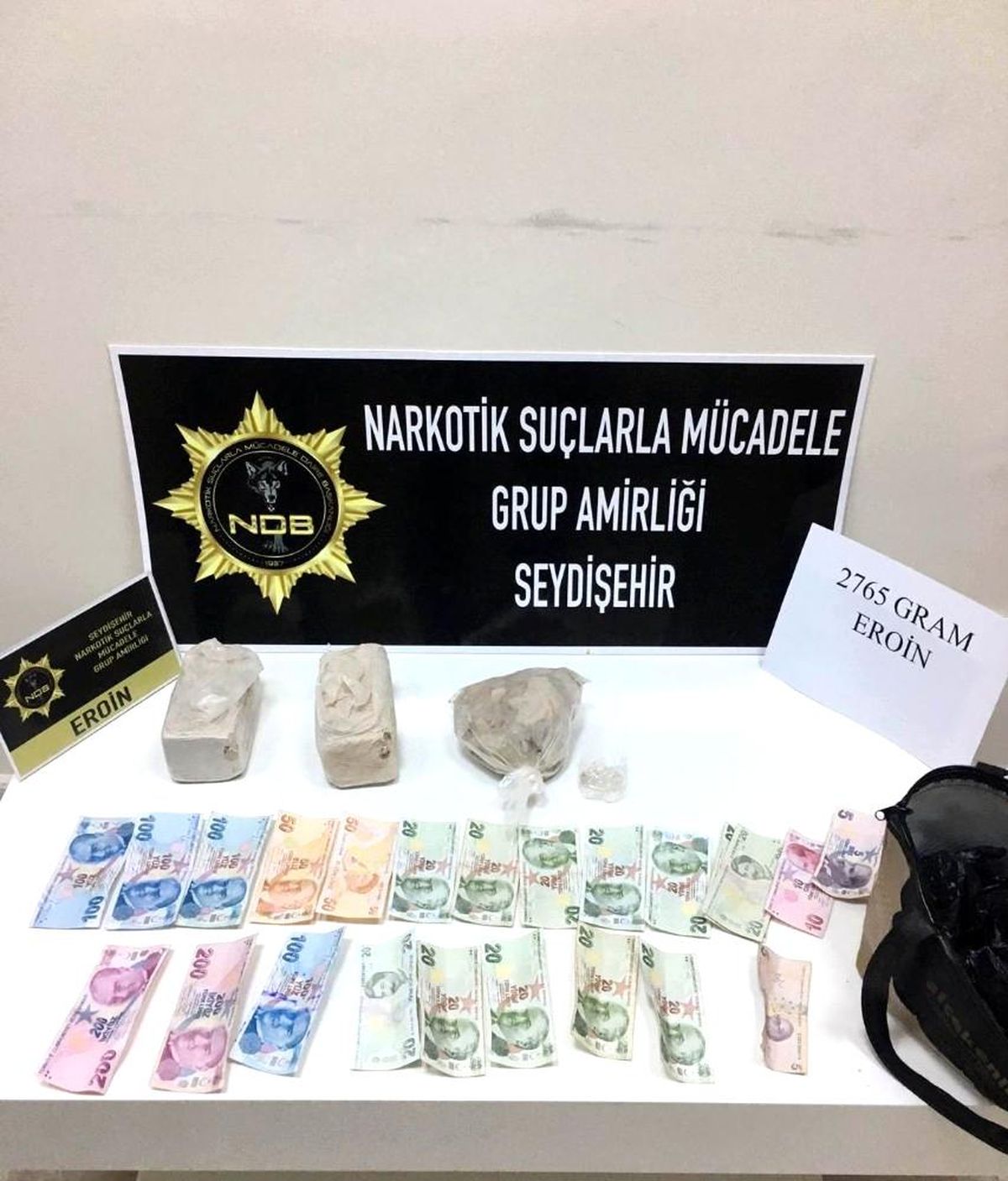 Son dakika haber... Konya\'da 2 kilo 765 gram eroin ele geçirildi, 2 şüpheli gözaltına alındı