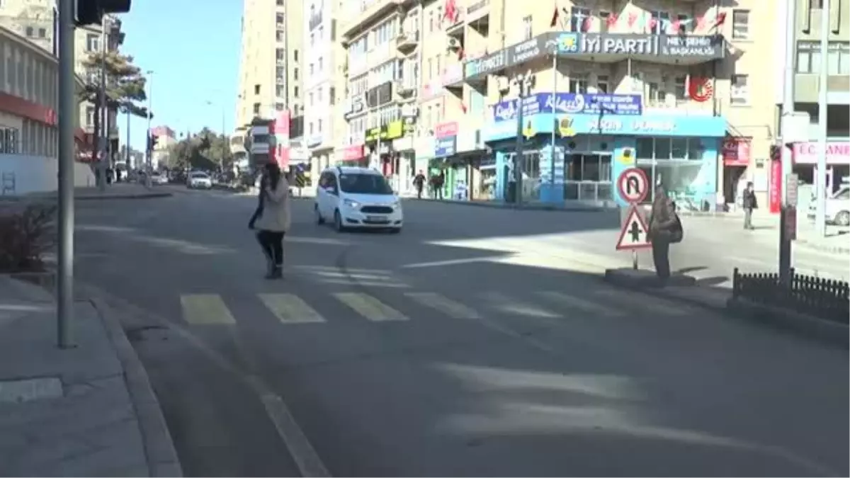 Kafe ve restoranlar yeniden açılmanın heyecanını yaşıyor