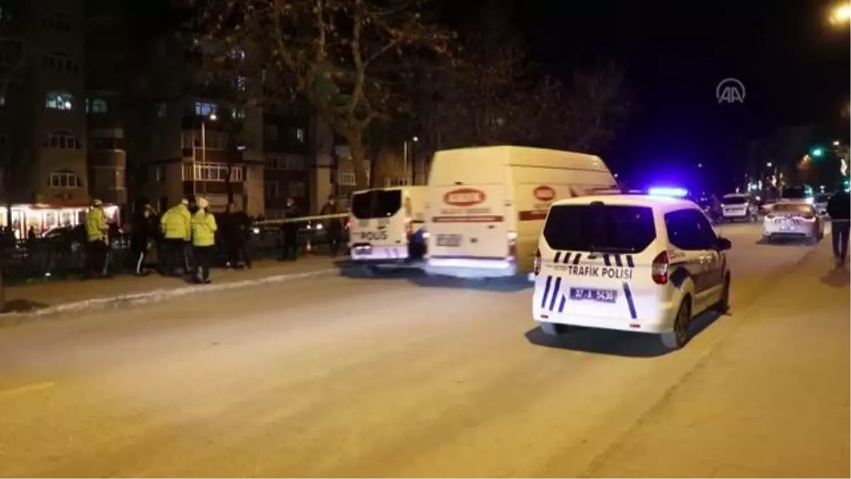 KASTAMONU - Dereye düşen otomobilin sürücüsü yaralandı