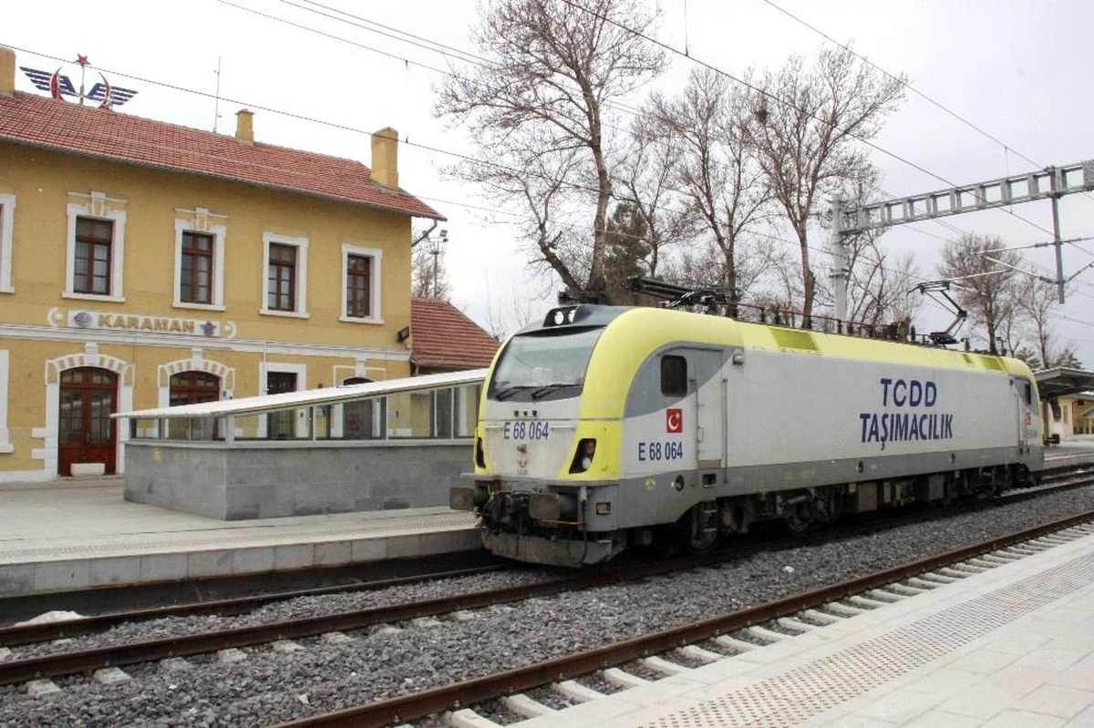 Konya-Karaman Yüksek Hızlı Tren Hattında test sürüşleri devam ediyor