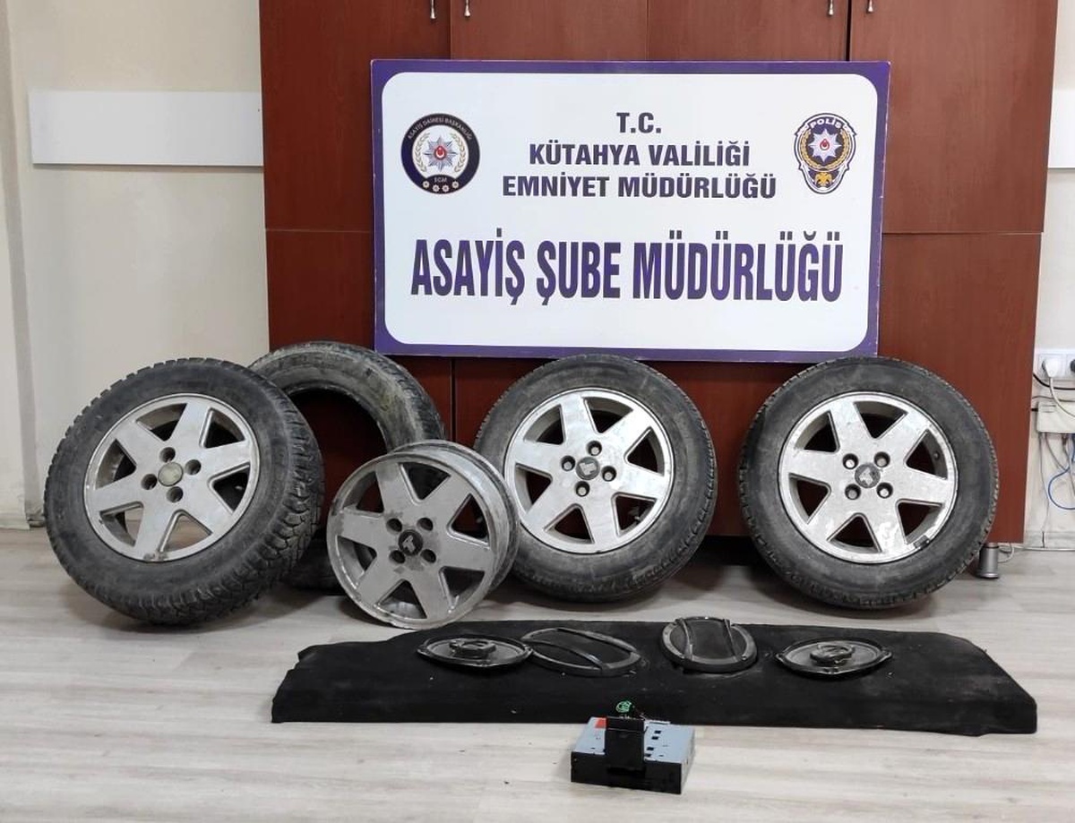 Kütahya\'da otodan hırsızlık olaylarının zanlısı 3 kişi yakalandı