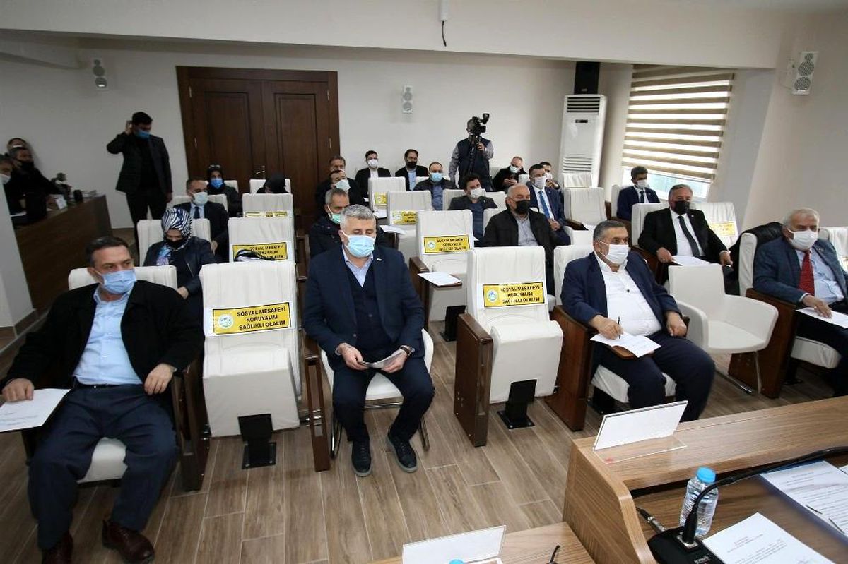 Meclis toplantısında kırmızı bölgede yer alan Sakarya konuşuldu