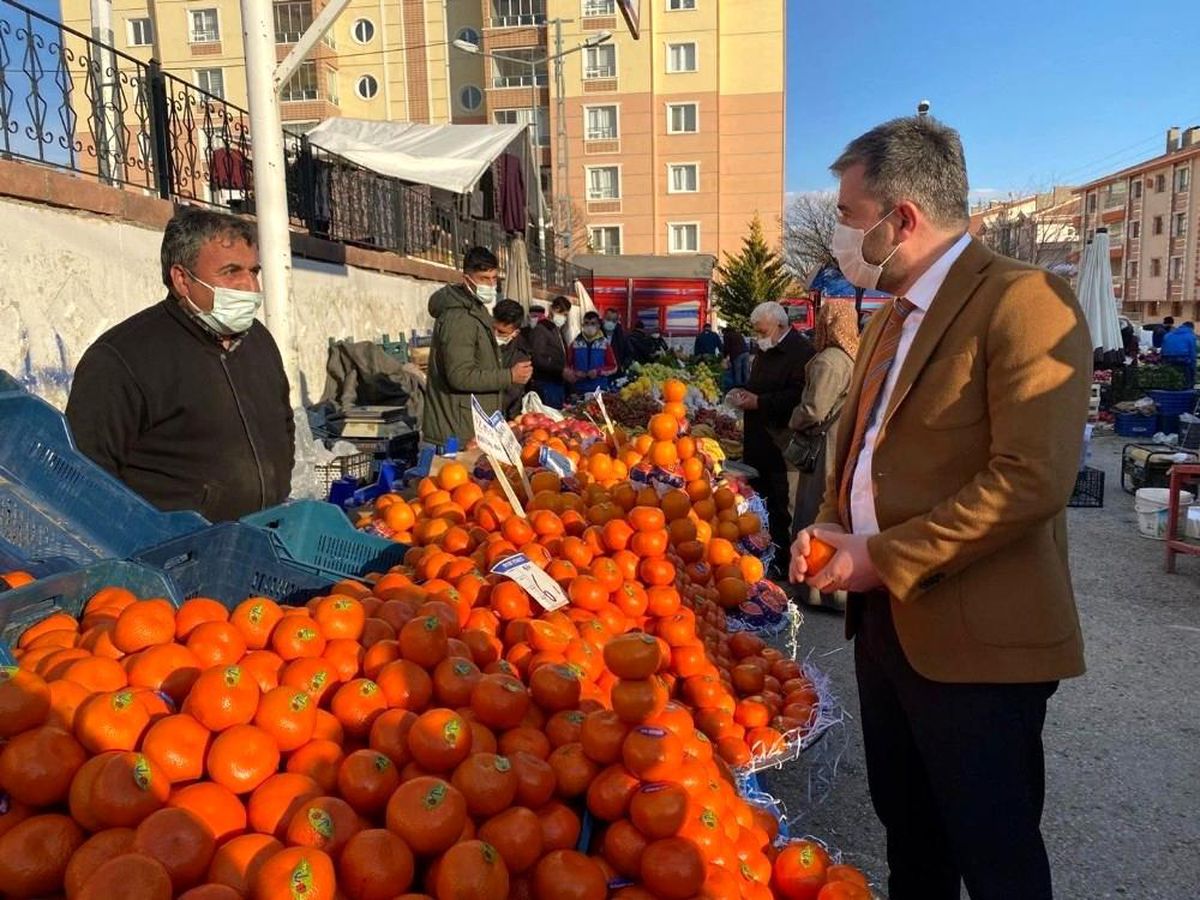 Pursaklar Belediye Başkanı Çetin\'den semt pazarlarına ziyaret