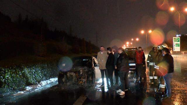 Saatler önce aldığı lüks otomobil, içerisindeyken cayır cayır yandı