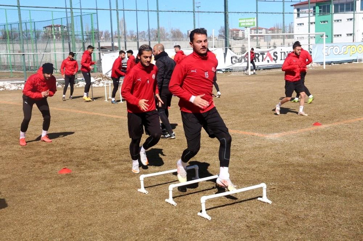 Sivas Belediyespor, Sakarya maçına hazırlanıyor