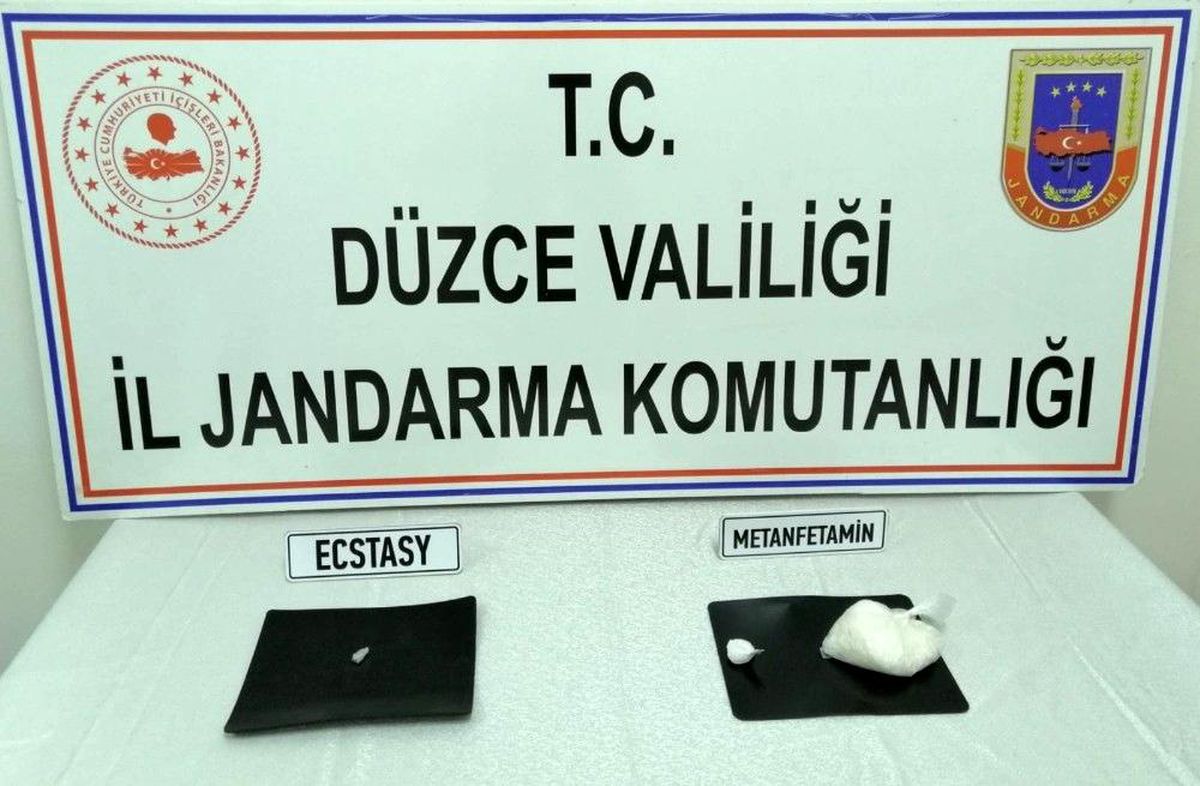 Uyuşturucu imal edenlere operasyon: 6 gözaltı