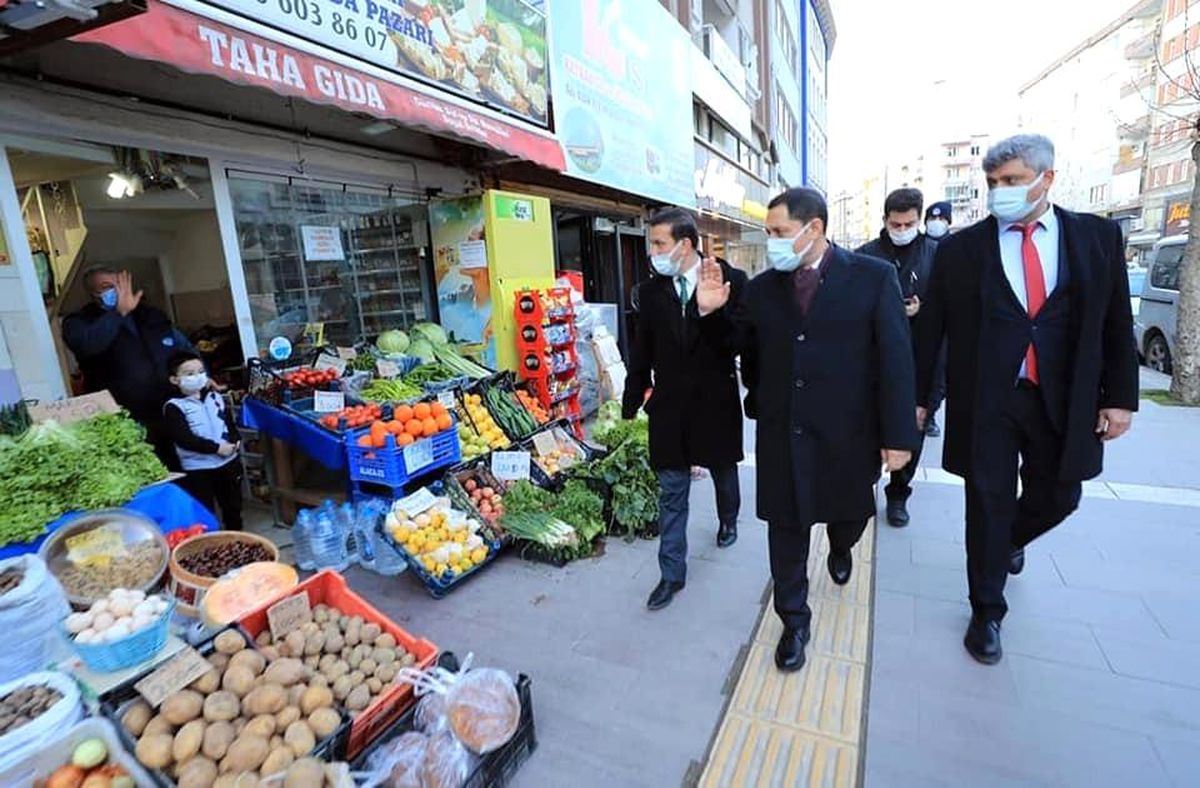 Vali Masatlı\'dan il merkezi ve Merzifon\'da korona virüs denetimi