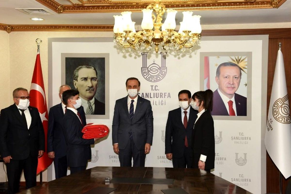 81 genç 81 bayrak devir teslimi Şanlıurfa\'da gerçekleşti