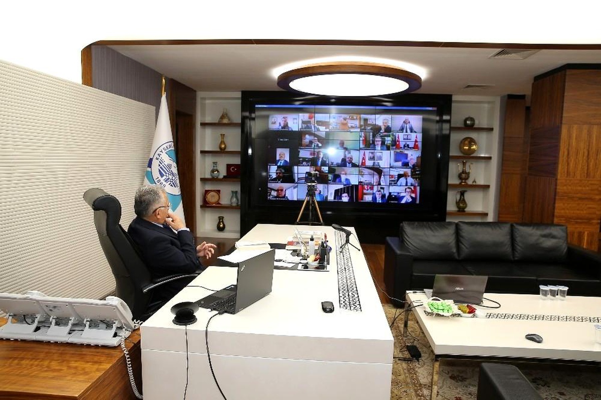 Başkan Büyükkılıç, İl Pandemi Kurulu Toplantısı\'na katıldı