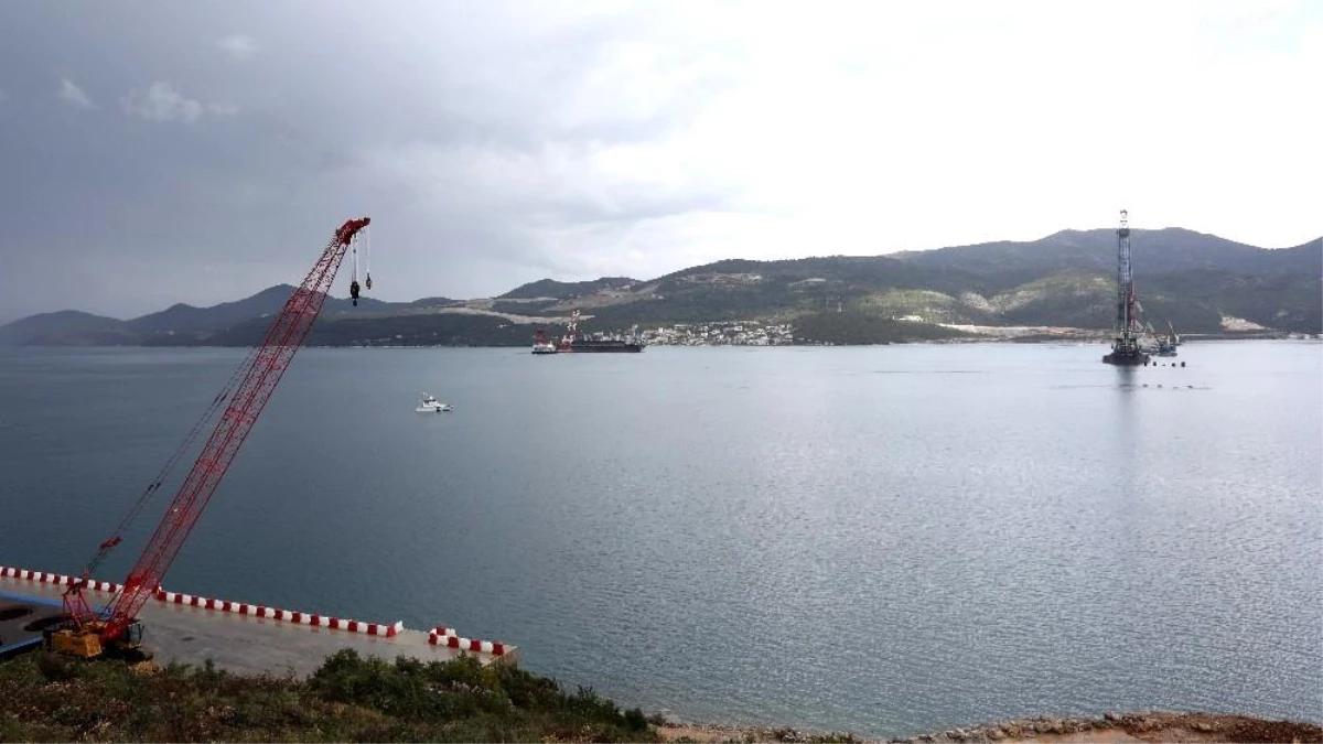 Bosna Hersek\'in denize çıkışını kapatan köprünün inşaatı sürüyor
